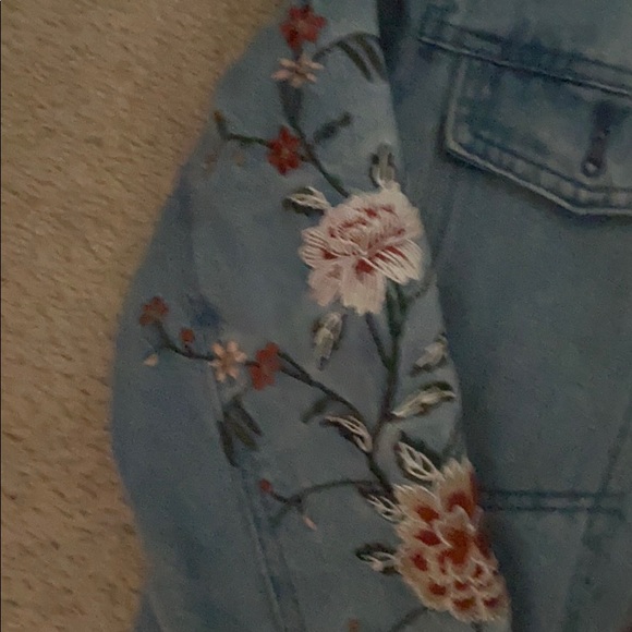 Cupcakes+Cashmere Embroidered Denim Sherpa Jacket - Picture 5 of 6